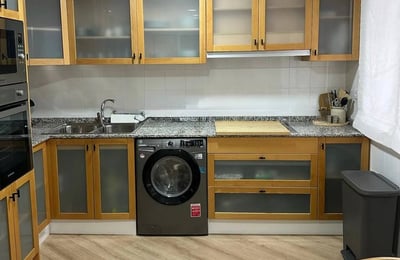 Rental of a large bright apartment with 2 bedrooms, 125 m², Alicante, Spain